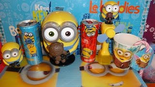 2015 Minions Gift Set Toys  Drink  Candy Canes Unboxing Xmas [upl. by Olyhs]