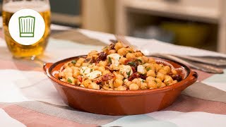 Kichererbsensalat mit Tomate und Feta  Chefkochde [upl. by Cherish]