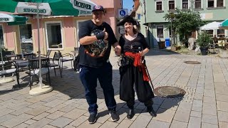 Justus König JK und die Piratenbraut beim Sommermarkt in Ochsenfurt Historische schöne Altstadt [upl. by Howlan958]