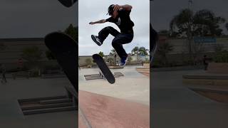 Inward heelflip 🛹skateboardingtricks skatepark skateboarder heelflip [upl. by Audette]