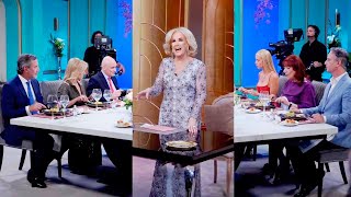 Grandes invitados pasaron por la mesa de Mirtha y ella los recibió con un Lookazo [upl. by Eudoxia459]