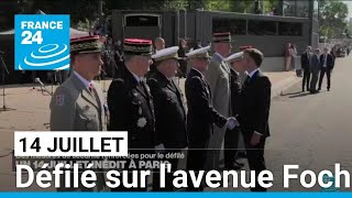 Défilé du 14 juillet sur lavenue Foch à quelques jours des Jeux olympiques • FRANCE 24 [upl. by Rellim]