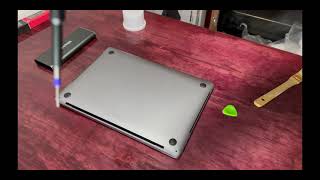 Retiro de Tapa y Tips de Mantenimiento Macbook pro 2017 [upl. by Solnit967]