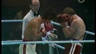 Carlos Palomino v John H Stracey  Rounds 7 to 9 [upl. by Ttej397]