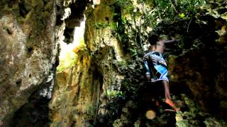 Lifou  la Grotte du Diable [upl. by Annait]