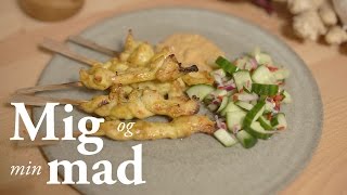 Kyllingesatay med agurkesalat  Foodfanatic [upl. by Assirram461]