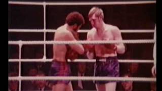 Ricky Porter v John H Stracey Rounds 7 8 [upl. by Sivek]