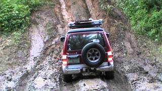 Mitsubishi Pajero Field Master 2004 in steep muddy hill climb [upl. by Catarina]