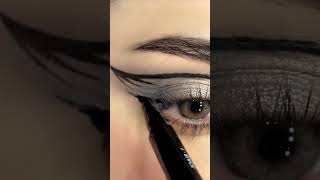 Graphic eyeliner 🖤 [upl. by Peer]