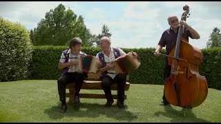 Schwyzerörgeli Trio Spychergruess  Für mi Liebling [upl. by Pierpont]