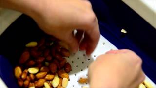 快速杏仁去皮法 How to Quickly Blanch Almonds [upl. by Ettenoitna656]