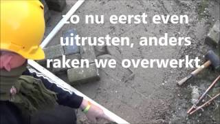 Stratenmaker slow motion keperverband leggen pavement construction Pflaster Bau 4bq video 5 [upl. by Neoma773]