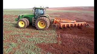 JD8335R Trator extremo [upl. by Eikin]