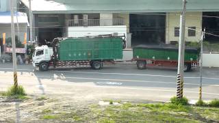 201008271 FUSO 17t 全托迴轉wmv [upl. by Annunciata]