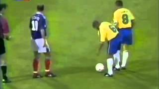 Roberto Carlos Gool  Roberto Carlos Amazing Goal [upl. by Nilved]