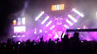 Calvin Harris  Thinking About You ft Ayah Marar LiveWeekend Festival 2014 [upl. by Arateehc434]