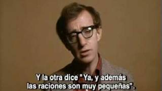 Comienzo Annie Hall Español [upl. by Enaitsirk]