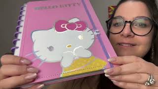 Pílulas de Produto  Caderno Inteligente Hello Kitty 2025 [upl. by Glantz]