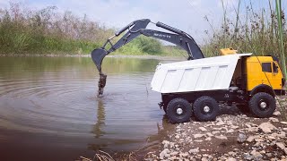 RC Construction  Mercedes kamaz khai thác cát trên sông [upl. by Attoynek]