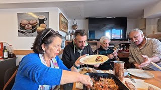 Η ΚΑΠΕΤΑΝΙΣΣΑ ΜΑΓΕΙΡΕΨΕ ΦΑΣΟΛΑΚΙΑ ΚΑΙ ΓΙ ΑΥΤΟ ΠΗΓΑ ΝΑ ΦΑΩ ΣΤΟΥ ΝΑΝΟΥΡΗ [upl. by Poree]