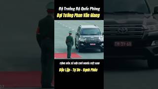 Bộ Trưởng Bộ Quốc Phòng  Đại Tướng Phan Văn Giang Chúc Bộ Trưởng Sức Khỏe [upl. by Rothberg]