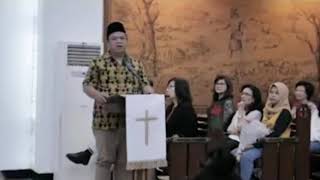 USTAD CERAMAH DALAM GEREJA [upl. by Batista606]