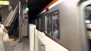 Metro Yurakucho Line 10000 series has arrived at Yurakucho station Japanese Train [upl. by Adyam]