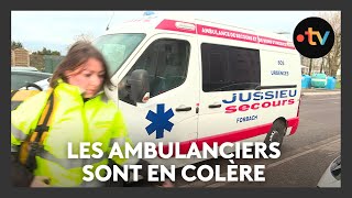 Les ambulanciers en colère contre le projet de loi de financement de la Sécurité sociale [upl. by Rodgiva888]