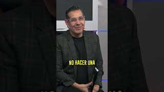 ¡Yordi Rosado es testigo de actividad fantasmal en pleno foro y PIDE RESPETO yordirosado denoche [upl. by Mario]