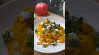 PUMPKIN PASTA 🎃🧡🍂 Unfassbar lecker und das ideale Herbstgericht ✨ veganerezepte kürbis pasta [upl. by Froemming]