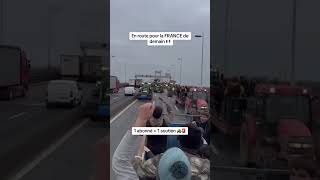 Pont dAquitaine Bordeaux  Les agriculteurs en colère  viralvideo reels media manifestation [upl. by Kreegar378]