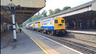 20901  20905 on 6J09 twice through Winchester Train Station 200824 [upl. by Jacoba]