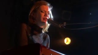 Trixie Whitley  New Frontiers HD Live In Paris 2015 [upl. by Erasme546]