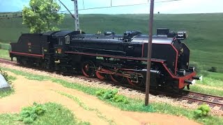 Locomotora 141 Mikado versión museo de Electrotren con sonido DampH [upl. by Sulohcin]