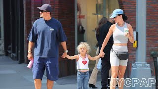 Katy Perry and Orlando Bloom take their daughter Daisy to Sloomoo in Soho Manhattan [upl. by Elahcim]