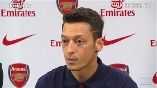 Rosenkrieg mit Real Özils Vorstellung bei Arsenal getrübt  SPIEGEL TV [upl. by Ayek186]