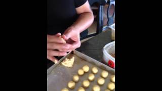 Pineapple tarts shaping [upl. by Inavoy144]