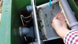 DIY Pond Filter 120l cleaning mesh [upl. by Bronwen]