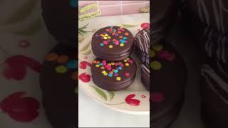 ALFAJORES FALSOS  3 INGREDIENTES  SIN HORNO shorts shortvideo short shortsvideo [upl. by Nylatsyrc]