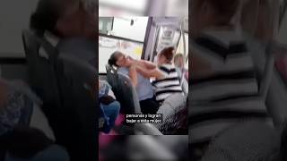 Gritos en transporte público entre chofer y una pasajera  N shorts [upl. by Clay540]