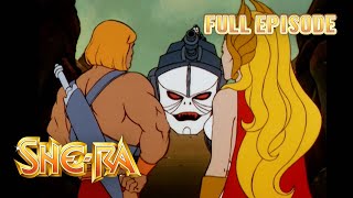 SheRa and HeMan team up against Hordak  SheRa Official  Masters of the Universe Official [upl. by Aissatsana]