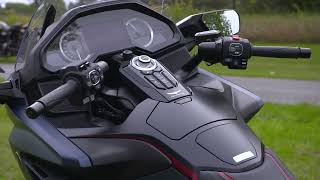 Honda Gold Wing Review [upl. by Hrutkay]