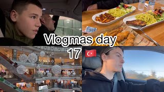 Vlogmas day 17We lost in Istanbul 😫Provojme disa snacksDezi Lami [upl. by Akili]