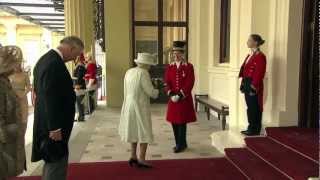 Royal Procession to Buckingham Palace  Diamond Jubilee [upl. by Darryl891]