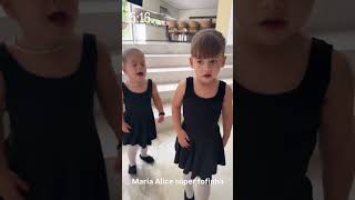 Prontinha as Marias p aula de ballet 🌸💖✅ super fofinha com a irmã 🥰✅ virginiafonseca youtubeshorts [upl. by Adolfo]