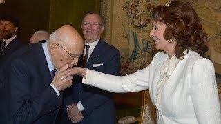 David di Donatello 2014 Sophia Loren da Napolitano al Quirinale [upl. by Duvall]