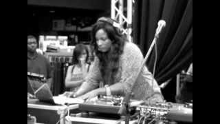 DJ SPINDERELLA workin the turntables [upl. by Meyer126]