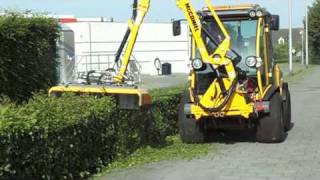 Becx heggensnoeier HS130HR hedgecutter [upl. by Kobi]