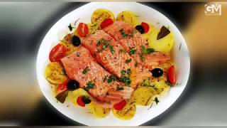 Salmón al horno con Patatas panadera y Cebolla [upl. by Hebel726]