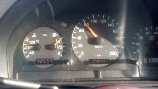 Mercedes ML320 0 100 kmh acceleration [upl. by Esinek378]